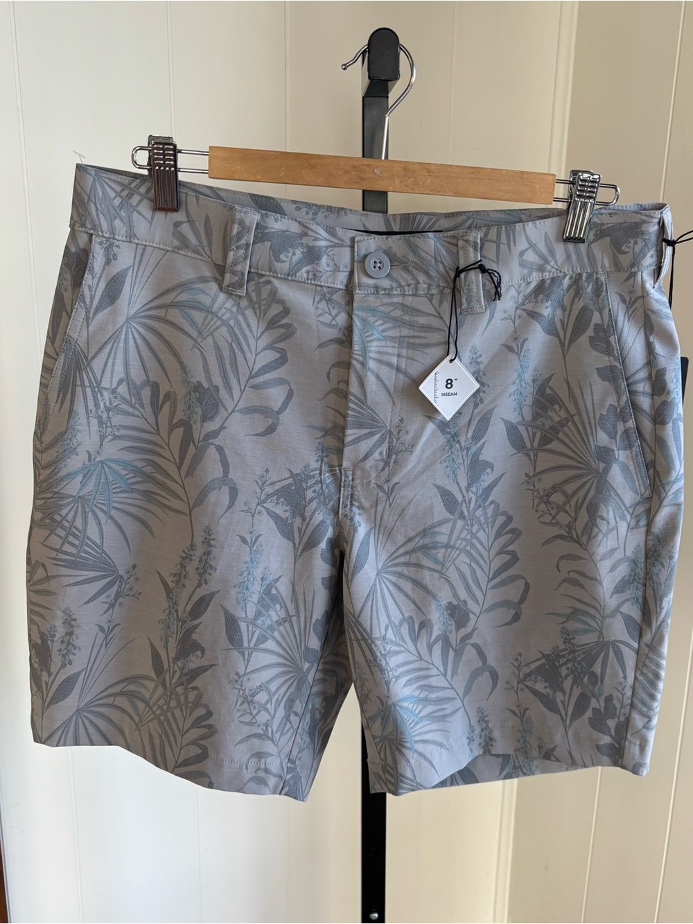 Travis Mathew Coastal Canyon Floral Golf Shorts Heather Light Grey Mens 32 NWT
